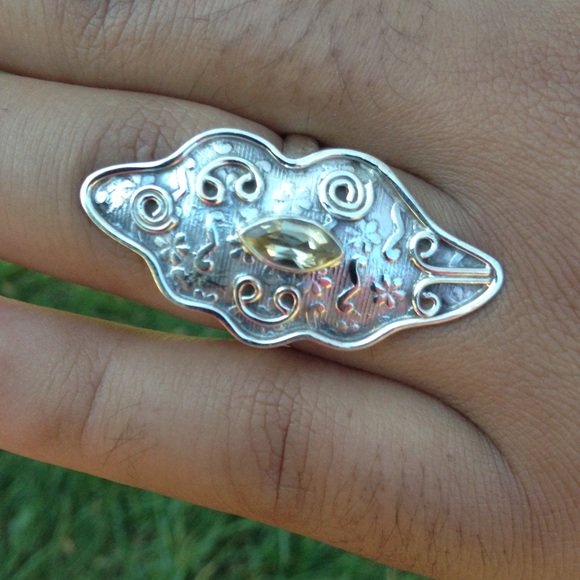 MAGNIFICENT YELLOW CITRINE QUARTZ - Picture 2 of 4