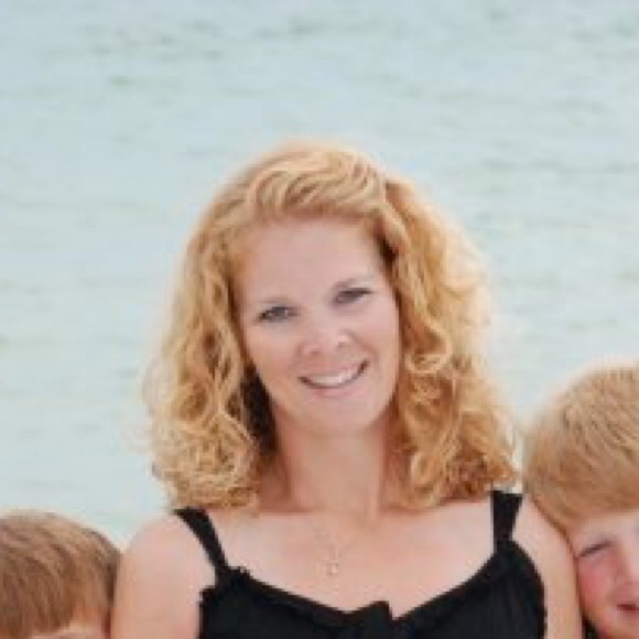 Meet your Posher, Jennifer - Picture 1 of 1