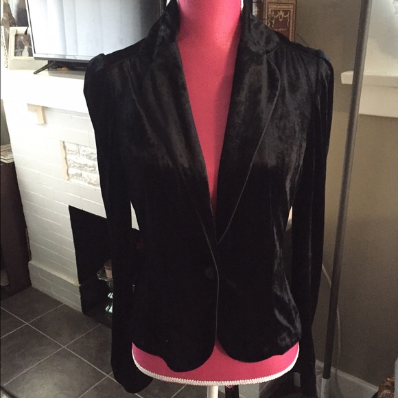 Express black velvet blazer