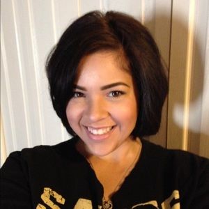 Meet your Posher, Deanna