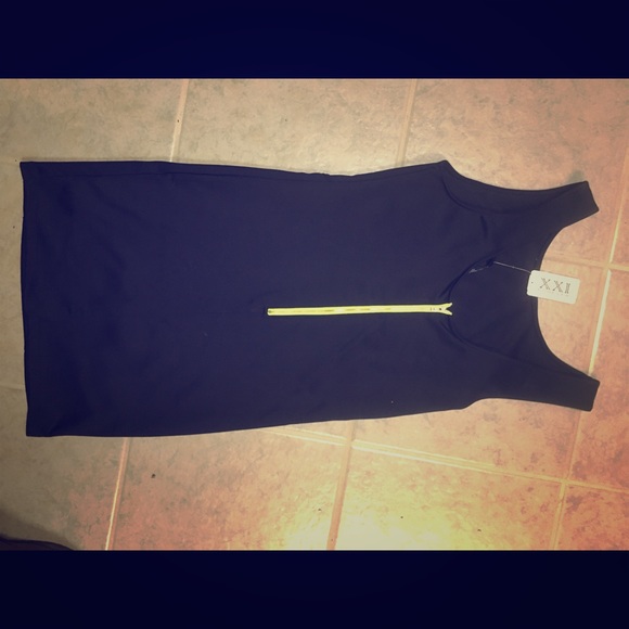 Forever 21 black dress never worn!