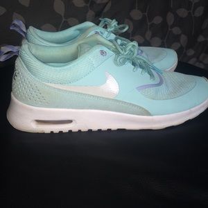 Teal Nike casual shoes