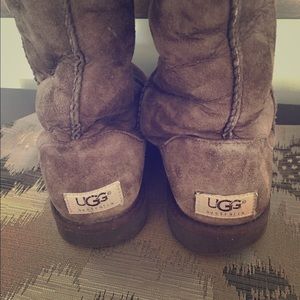 Brown high UGG boots