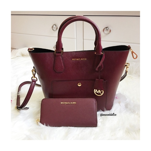 Michael Kors Greenwich Merlot - Picture 3 of 3