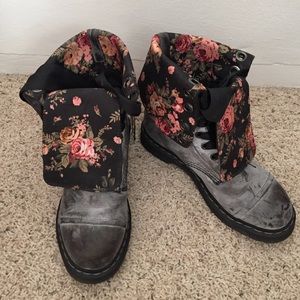 Dr. Martens Triumph 1914 black boot