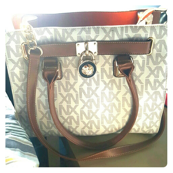 Brand new purse