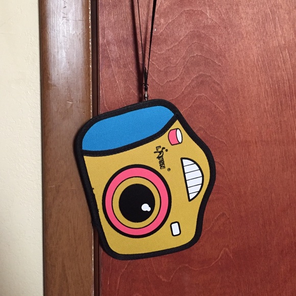2D wallet