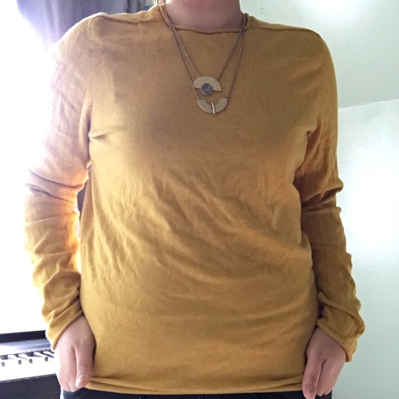 Lightweight sweater cashmere blend