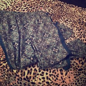 Patterned woven pants