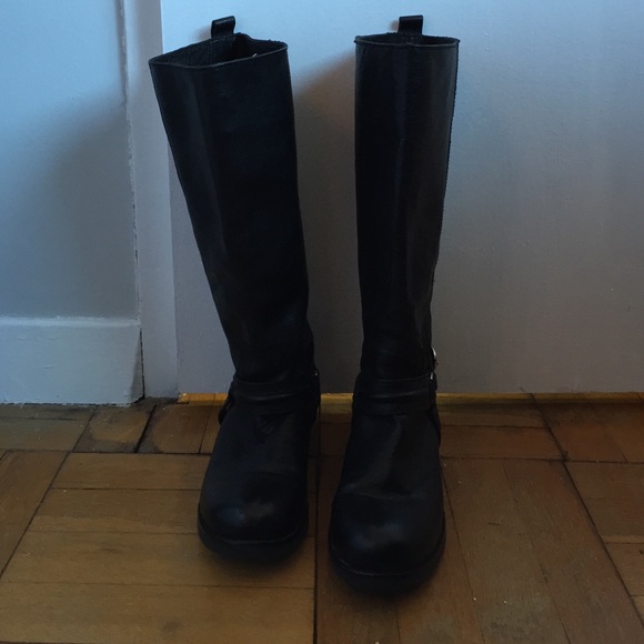 Black leather Coach Moro boots