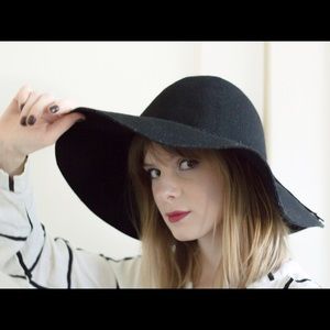 Black American Eagle floppy hat with braid detail