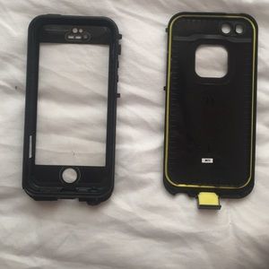 iPhone lifeproof case for 5/5s