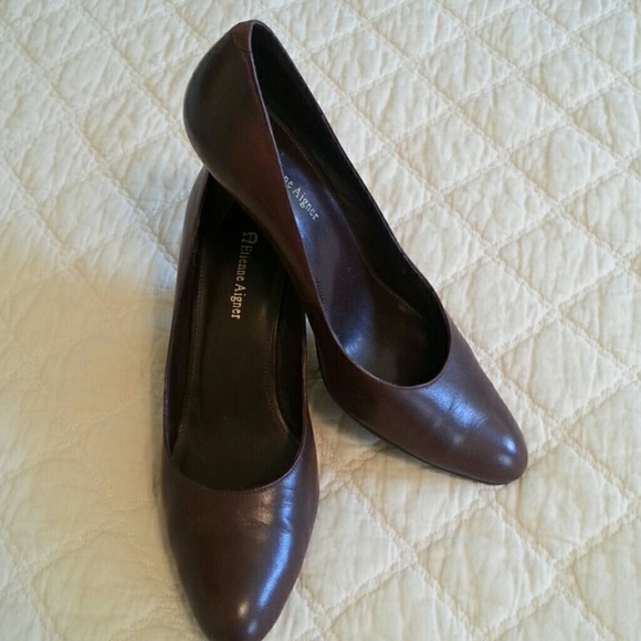 Women's shoes