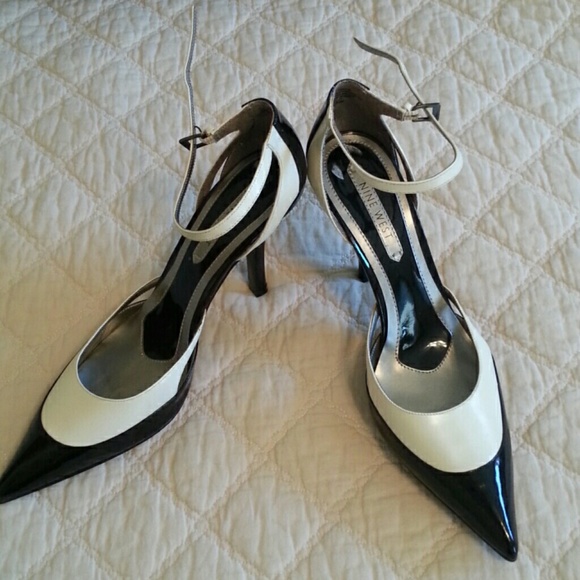 Women's shoes