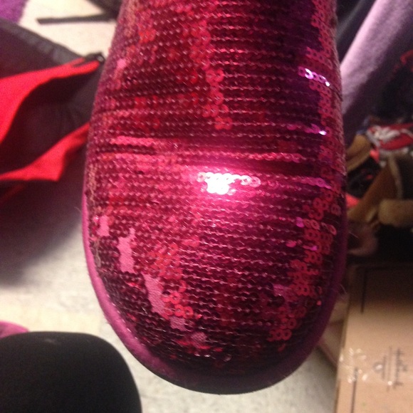 PINK SPARKLE UGGS 💖 - Picture 4 of 4