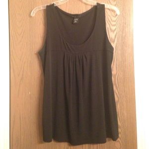 Black sleeveless top