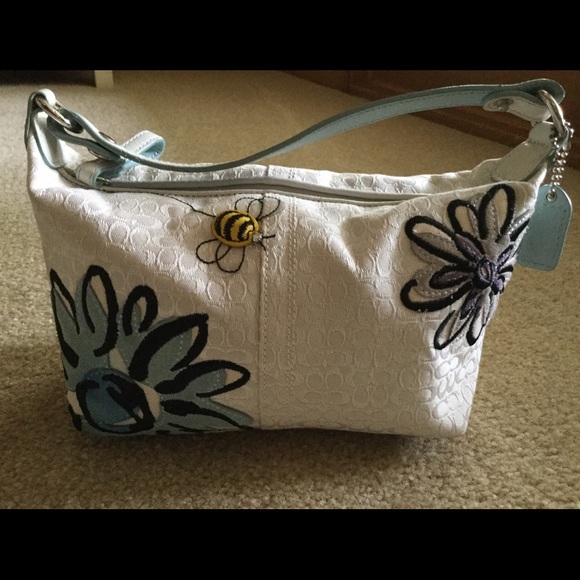 Coach Bee and Flower Pochette Bag Canvas/Leather🌟