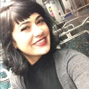 Meet your Posher, Alyssa