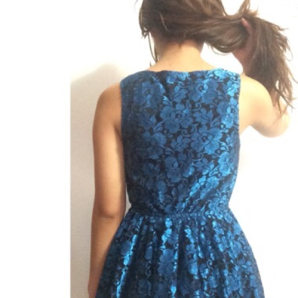 Blue shinny dress - Picture 3 of 4