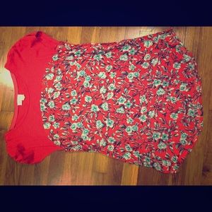 Anthropologie tee - excellent condition