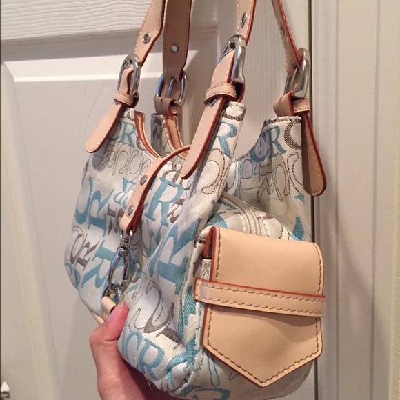 CarloRino Handbag - Picture 2 of 3