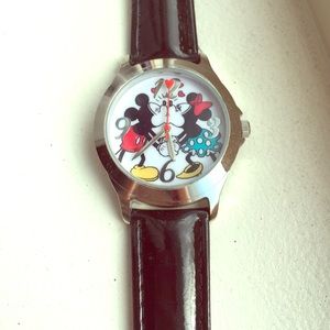 Minnie&Mickey watch.