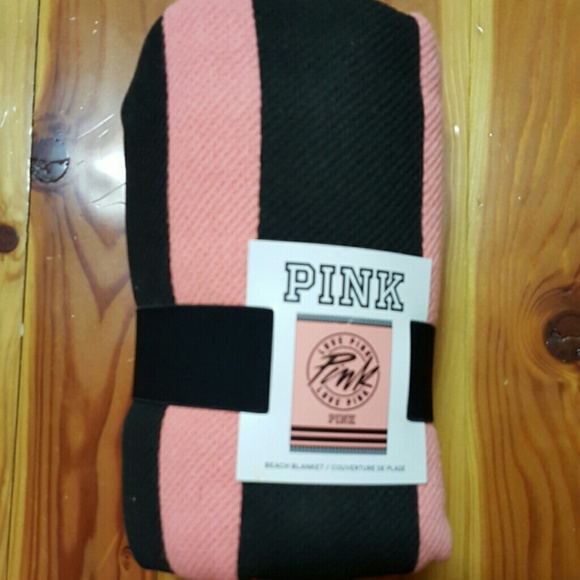 Victoria's Secret NWT Coral Cotton blanket