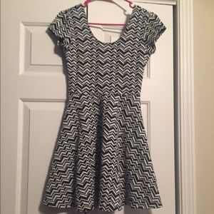 Black and white chevron dress. Size medium
