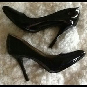 BCBGeneration 6.5 black heel