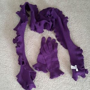 NWOT New York and Company Scarf and Gloves