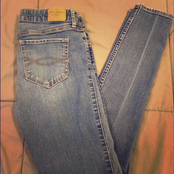 Abercrombie and Fitch skinny jeans -size 6R