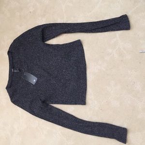 Forever 21 gray/black long sleeve crop top
