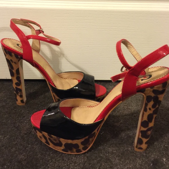 heels - Picture 3 of 4