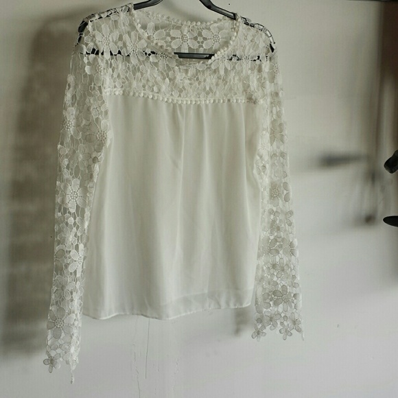 Gorgeous Lace top