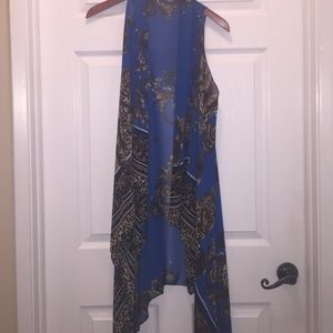 Shrug in blue and gold print