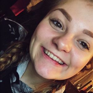 Meet your Posher, Kassie