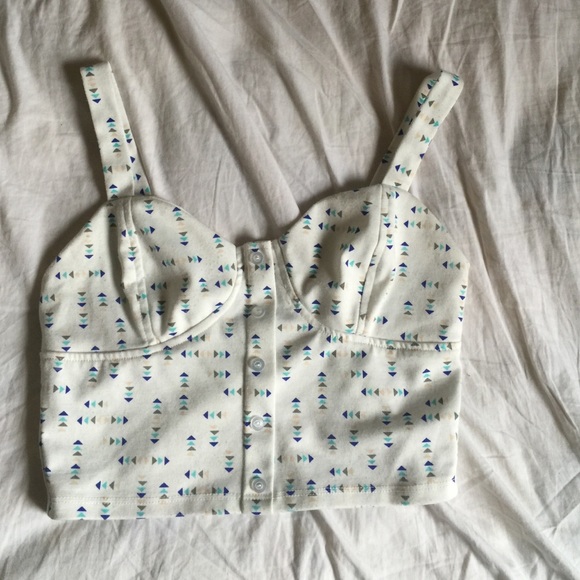 Aztec tribal triangle print crop top - Picture 1 of 2