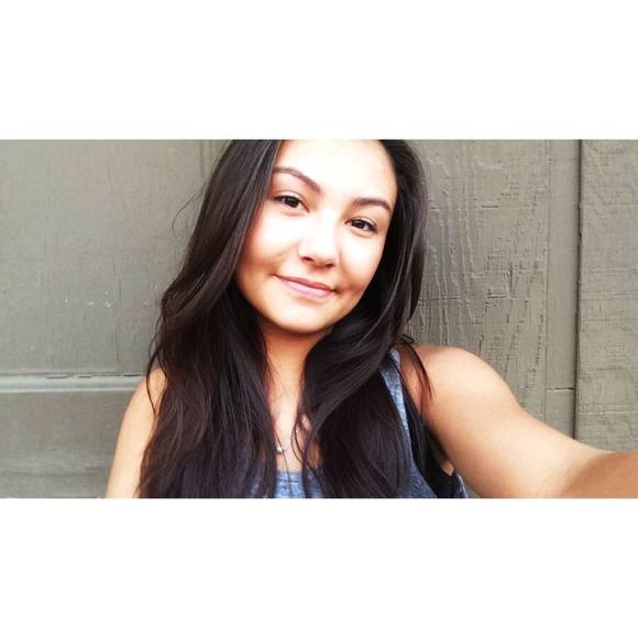 Meet your Posher, Kaylee - Picture 1 of 1