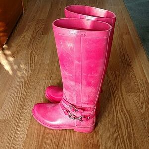 Coach rainboots offers welcome of course :)