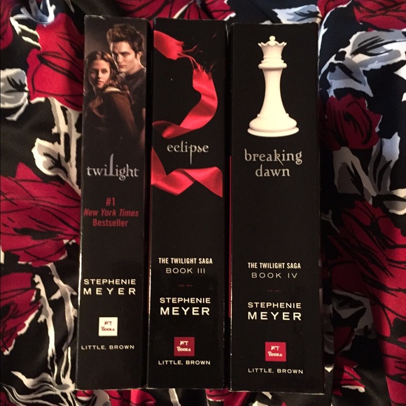 3 Twilight Series Books