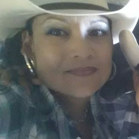 Meet your Posher, Sophia