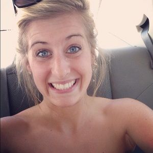 Meet your Posher, Kelsey