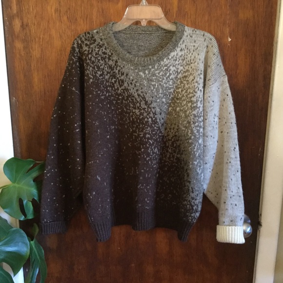 Vintage Sweater - Picture 2 of 3