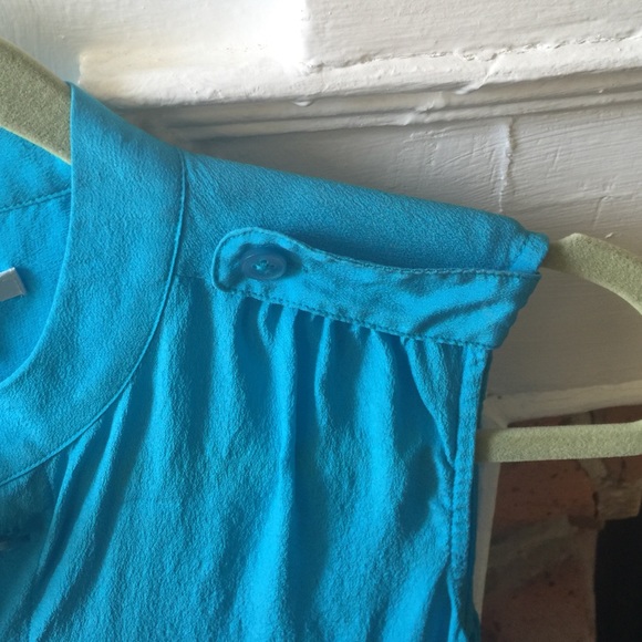 🇺🇸HP 7/4🇺🇸 Blue blouse - Picture 4 of 4