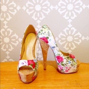 💥Lowest💥Brand New Floral open toed Cork pumps