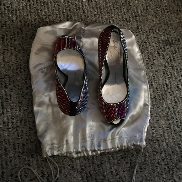 Giuseppe Zanotti Heels - Picture 1 of 3