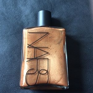 Nars body glow