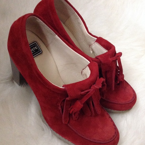 Lacoste shoes/heels. Perfect for holidays 👠 - Picture 2 of 4