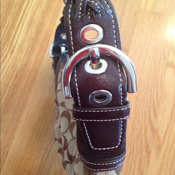 Beautiful Brown Coach Bag - Picture 3 of 4