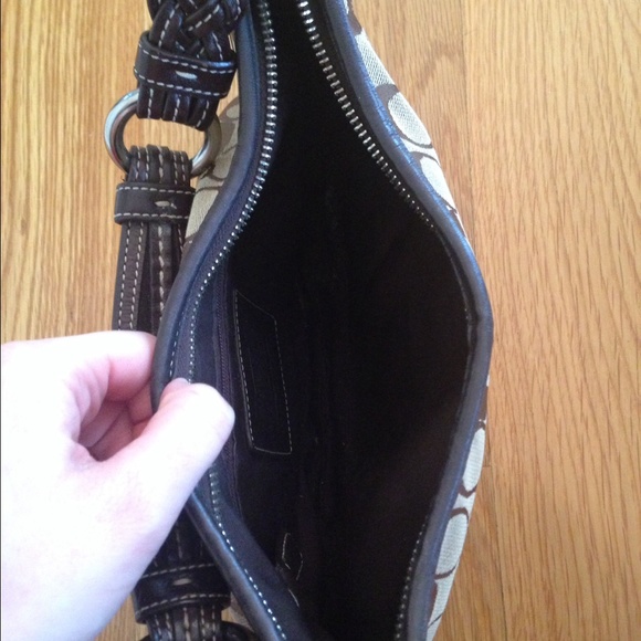 Beautiful Brown Coach Bag - Picture 4 of 4